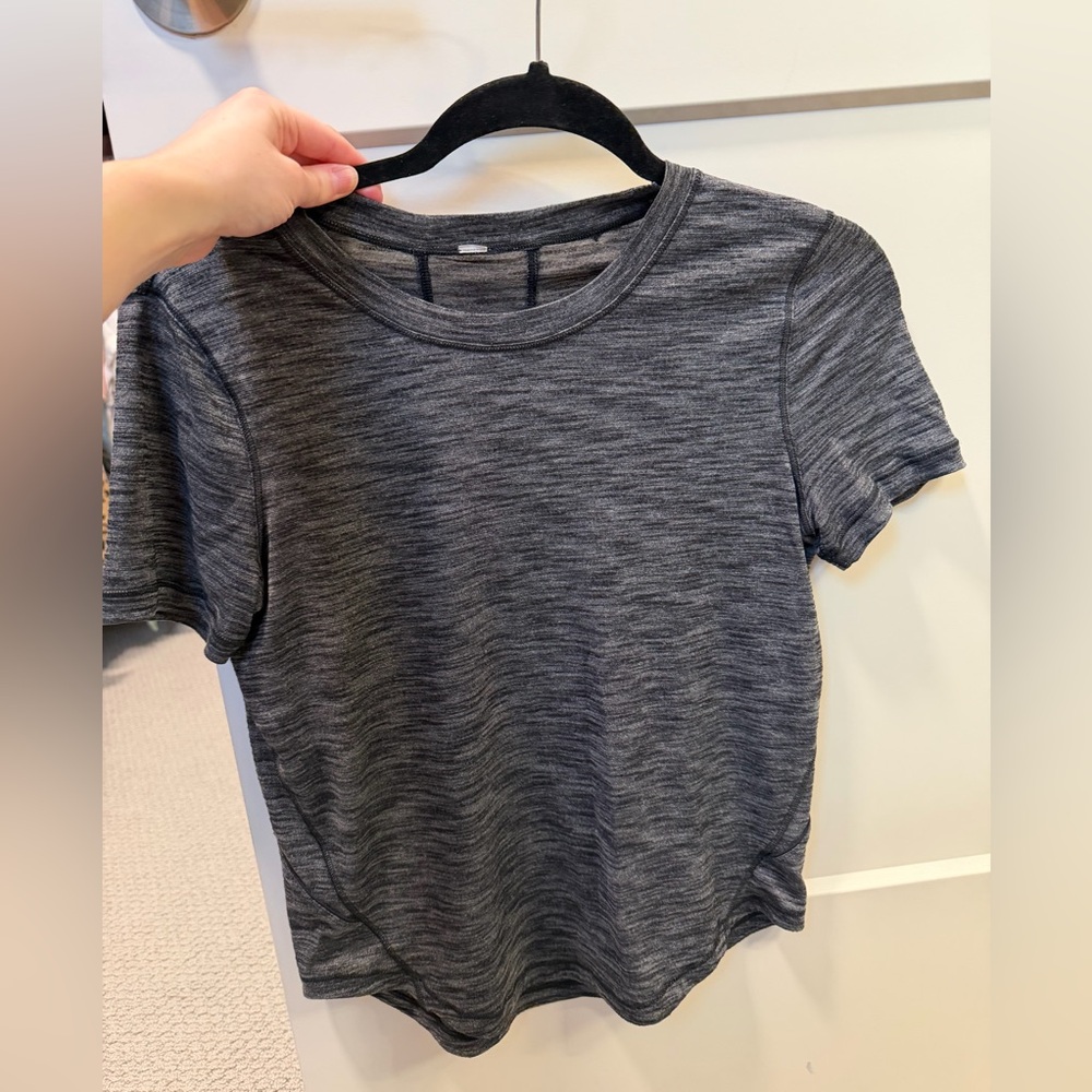 lululemon athletica Charcoal Heather Short Sleeve Tee